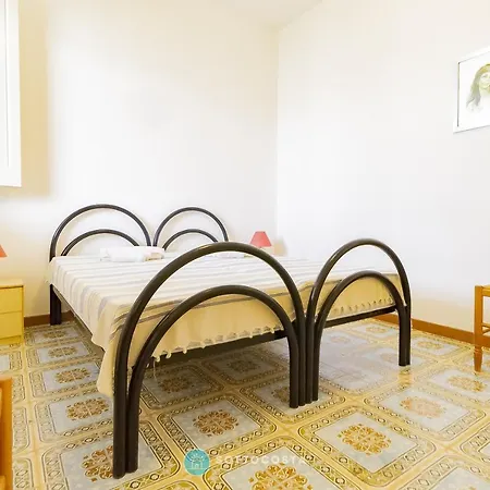 Machiavelli Flat - Roca